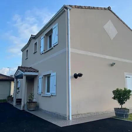 Maison Jardin Proche & Autoroute Les Billaux
